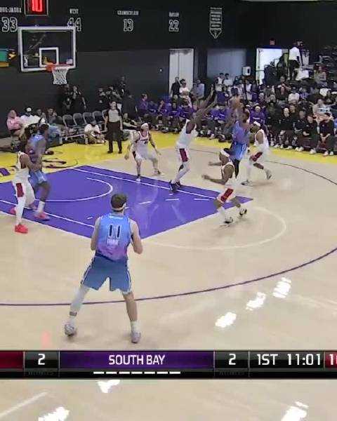 今天布朗尼小爆发！砍下赛季新高26分，外加7篮板5助攻！进了6个三分！